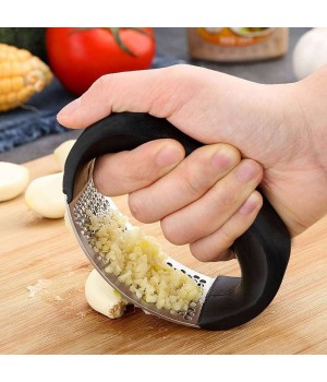 Kitchen Accessories New Gadget Multifunctional Fast Press Portable Grip Plastic Handle Stainless Steel Manual Garlic Grinder